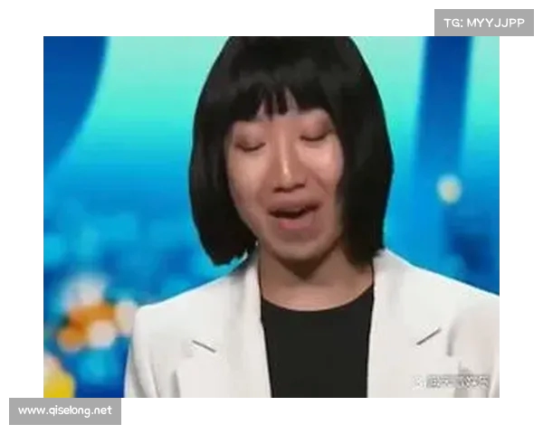 许秀中诅咒大熊猫灭绝遭报应:澳洲警察制止时假发飞起!(许秀中中国怎么处理) 许秀中诅咒大熊猫灭绝遭报应:澳洲警察制止时假发飞起!(许秀中中国怎么处理)
