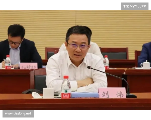 郭舰谈刘炜经验:创新与思想的结合,推动时代进步的关键 郭舰谈刘炜经验:创新与思想的结合,推动时代进步的关键
